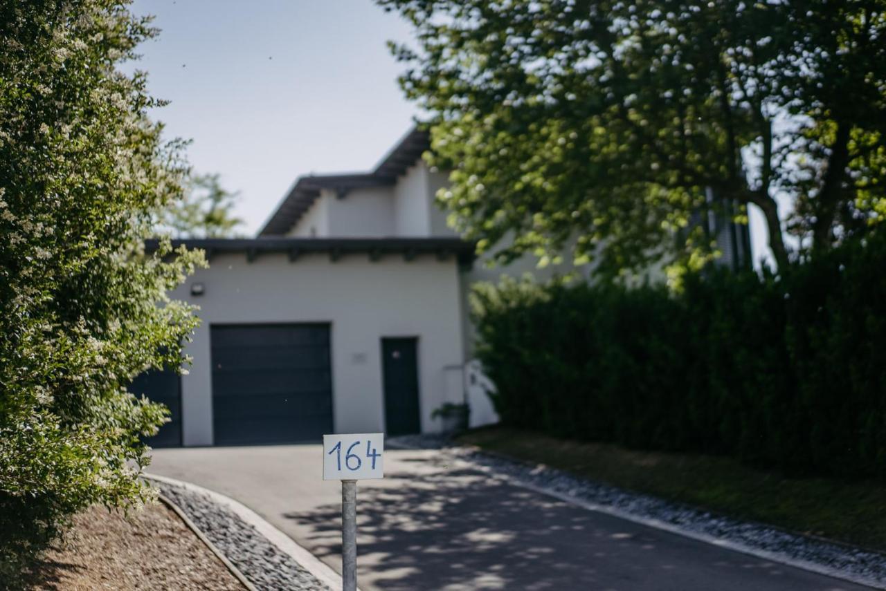 Haus Luna - Privatzimmer Im Sonnigen Suedburgenland Hackerberg Esterno foto