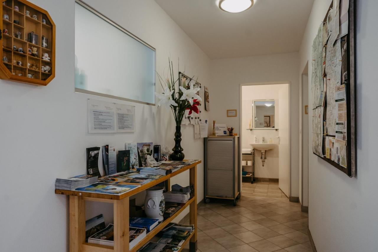 Haus Luna - Privatzimmer Im Sonnigen Suedburgenland Hackerberg Esterno foto