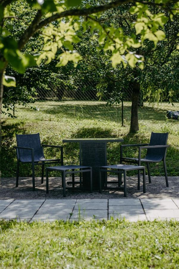 Haus Luna - Privatzimmer Im Sonnigen Suedburgenland Hackerberg Esterno foto